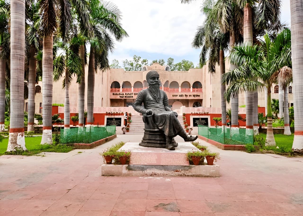 Maharaja Ranjit singh Statue Amritsar